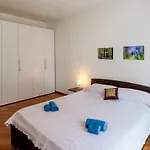 Apartment Marina *
